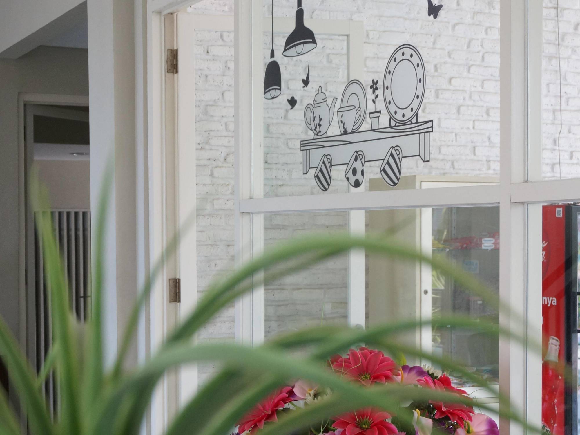 Rumah Cassa Guest House Surabaya Exteriör bild